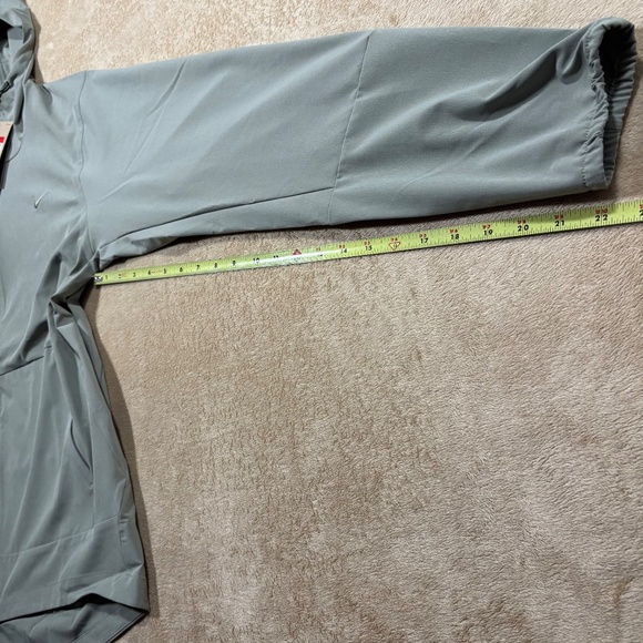 Nike Unlimited Water-Repellent Hooded Versatile Jacket Green FB7551 Men's XL - Picture 8 of 8